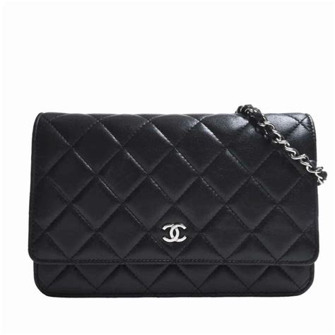 chanel portefeuille|Chanel wallet on chain.